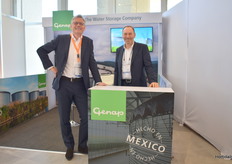 Simon Jones y Dick van Regteren con Genap